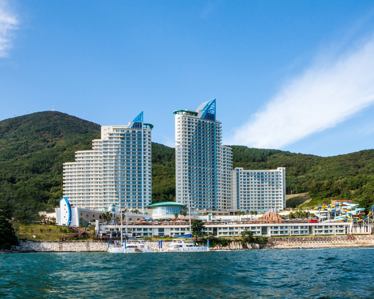 전경 