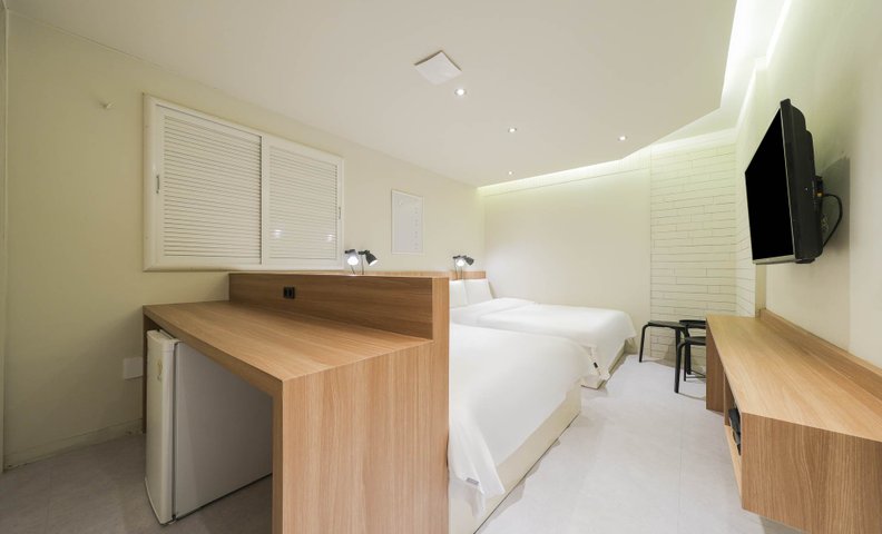서울역 Hotel Less