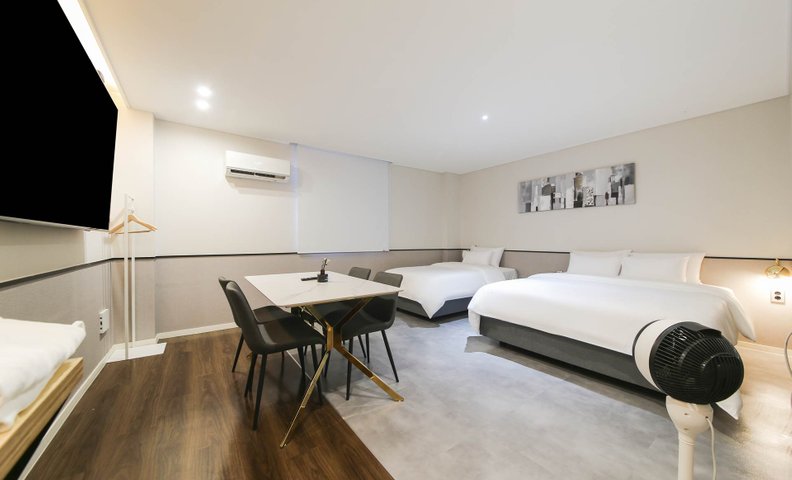 상무지구 hotel 넘버25