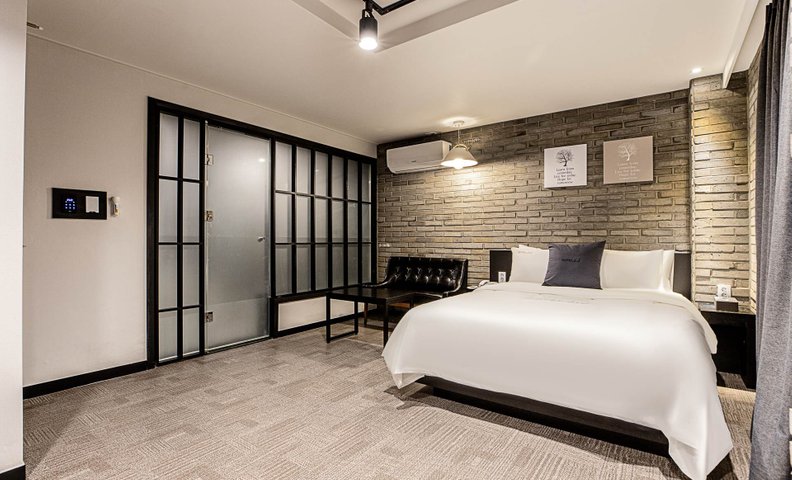 인계동 Hotel J.J