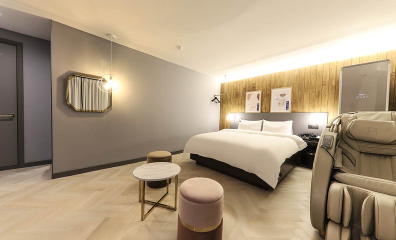 익산 HOTEL 174