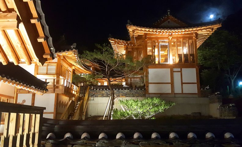 춘화원 한옥호텔형 럭셔리펜션