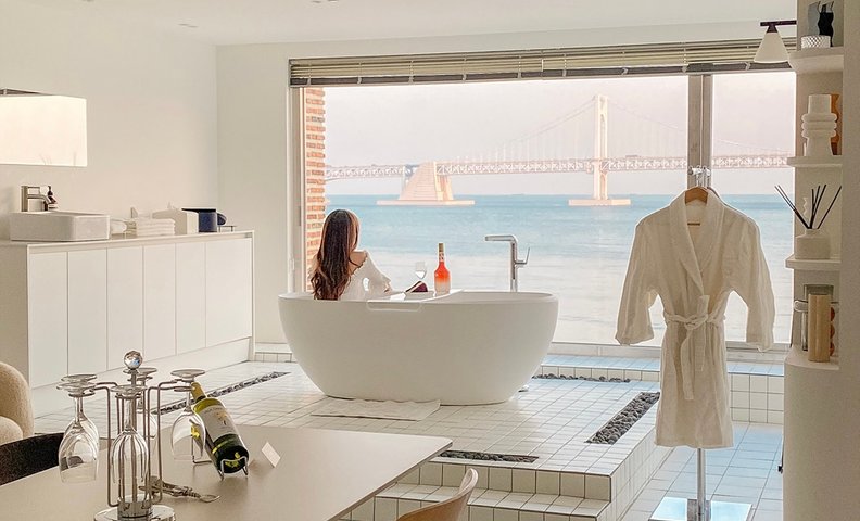부산을 대표하는 광안대교뷰 숙소 | 부산 플라야 (playa) 401호