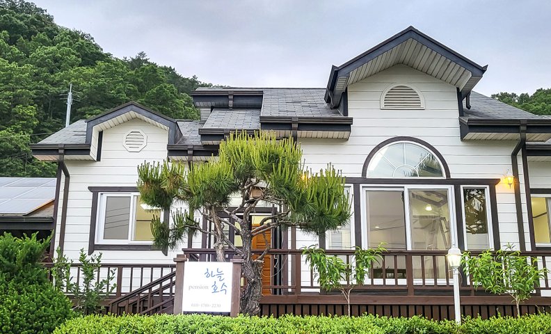 충주 하늘호수펜션