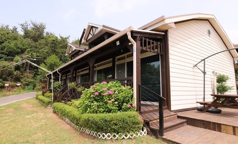 서산 더블루오션 펜션