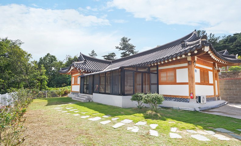 경주 노블리안 형산 독채 한옥 풀빌라