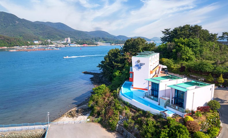 통영아라풀빌라