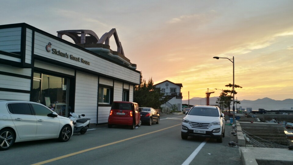 고성 시찬스 게스트하우스 / 
