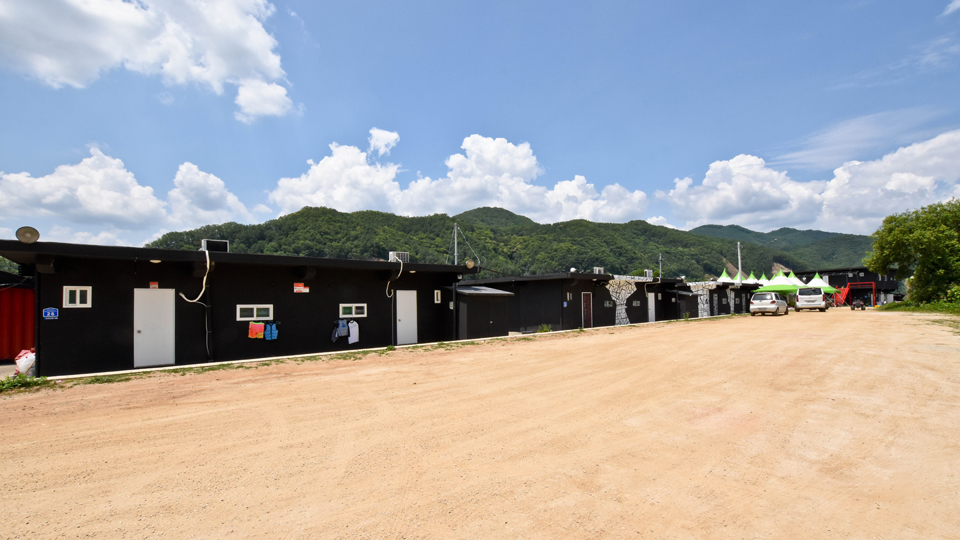 엉클스게스트하우스 / 