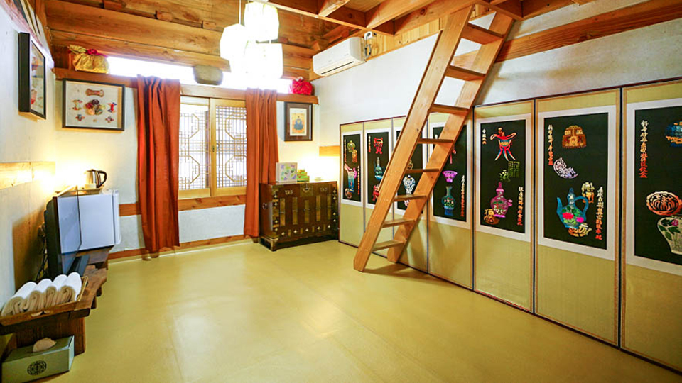 전주 한옥마을 경기전 별당채 / 