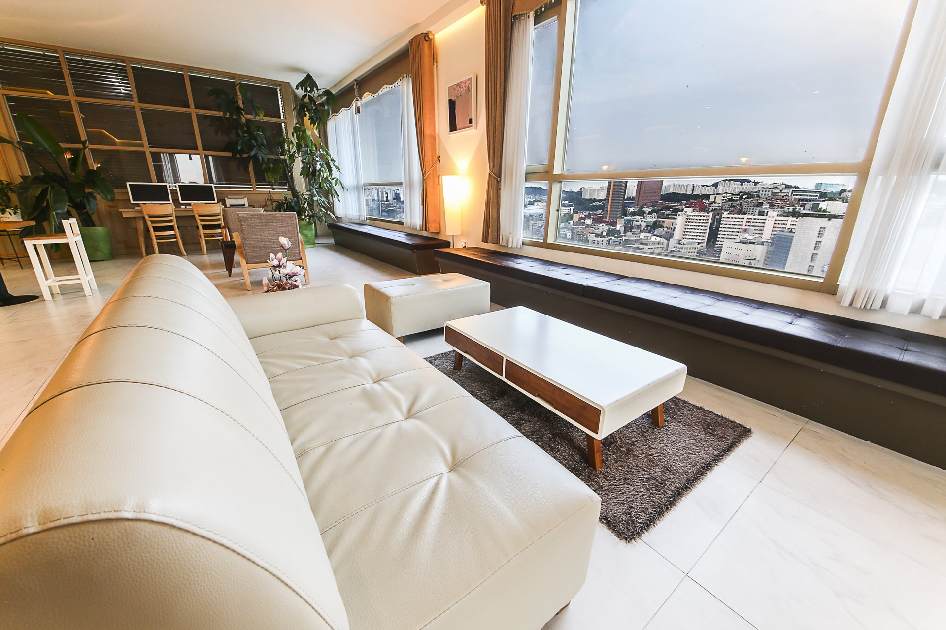 중구 HOTEL BIZ / 