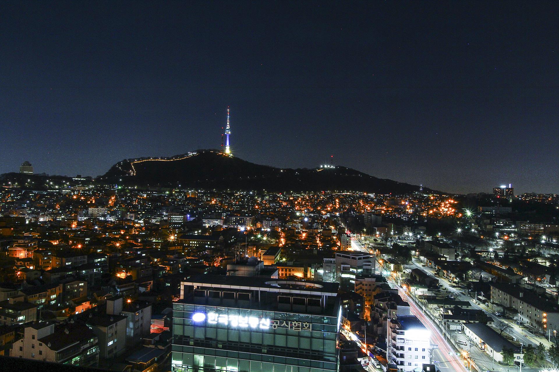 서울역 더 디자이너스 / 