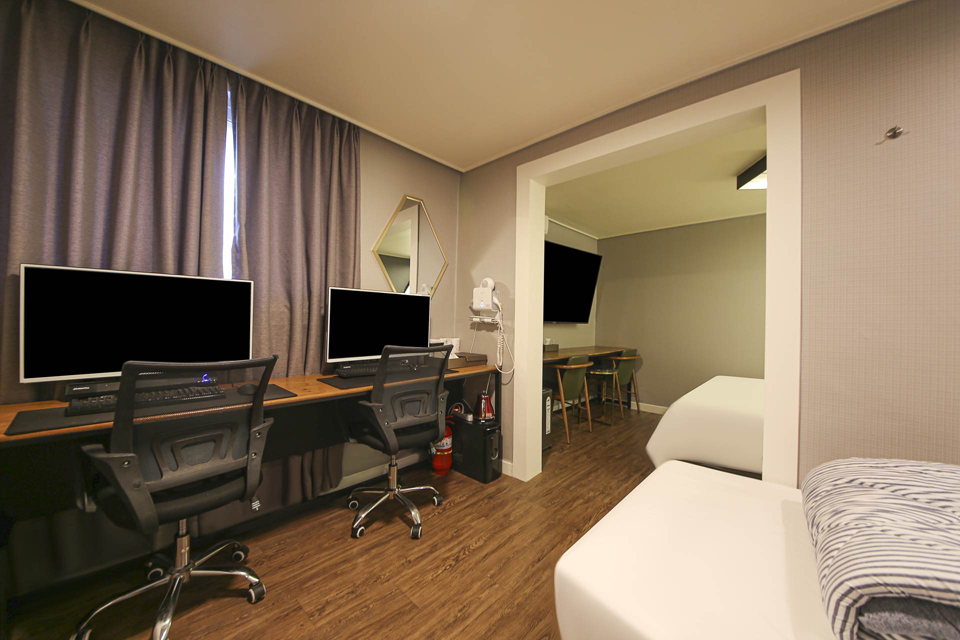 용문 HOTEL ALL / 