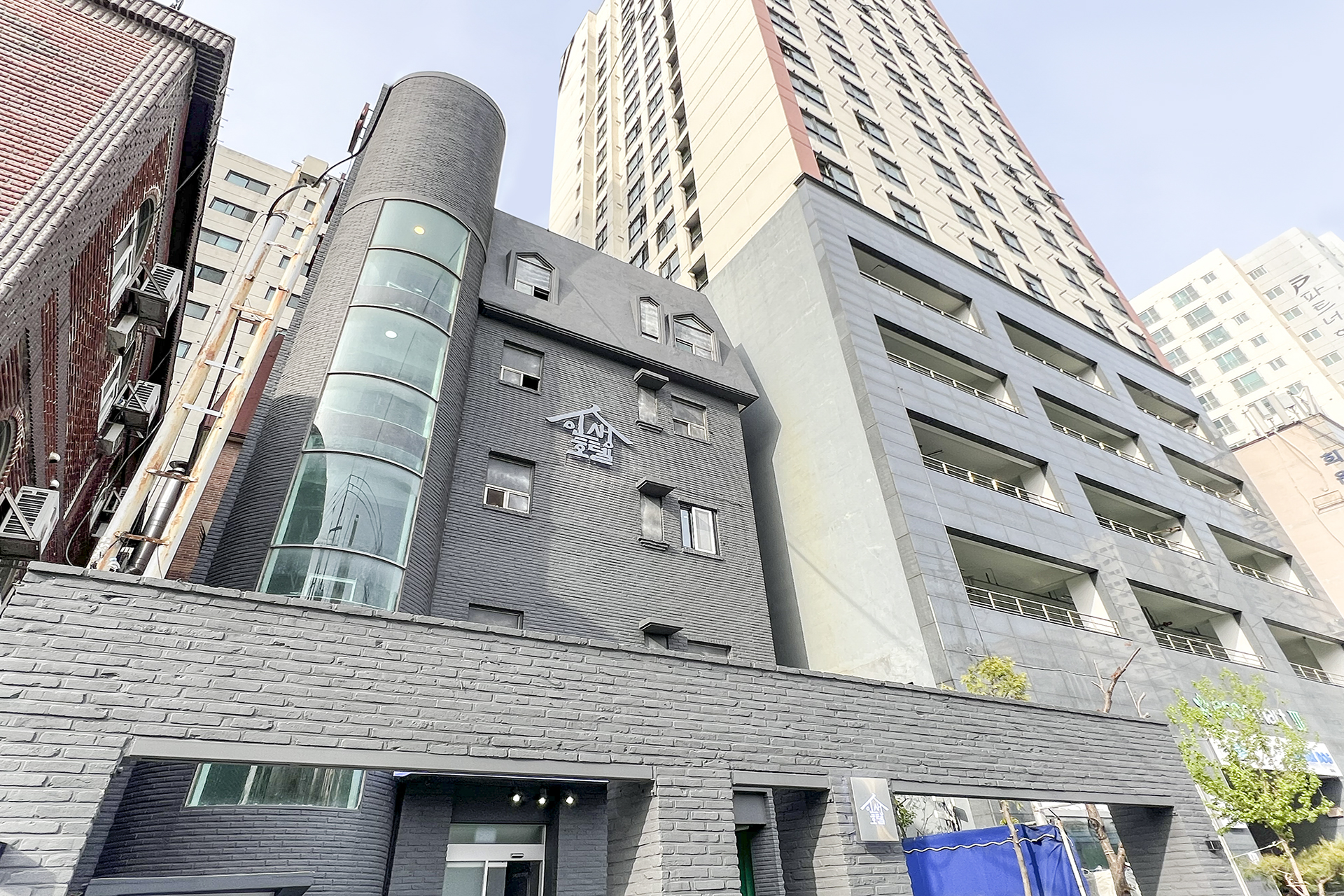 부천 인생호텔 / 