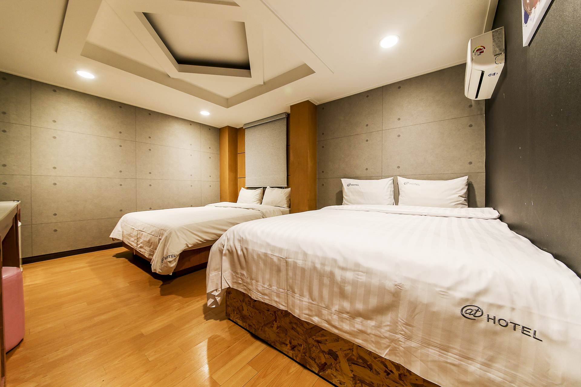 평촌 26HOTEL / 
