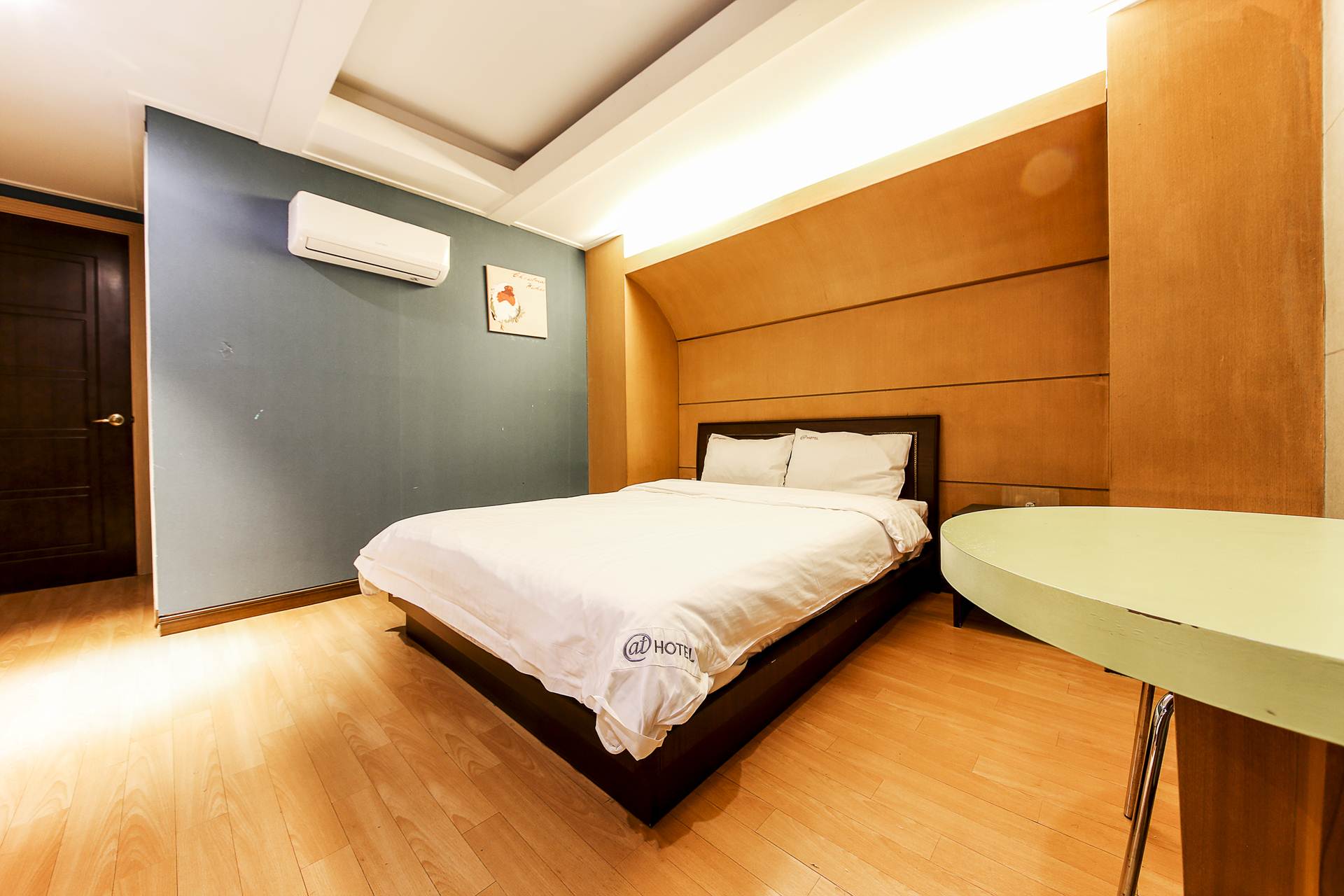 평촌 26HOTEL / 