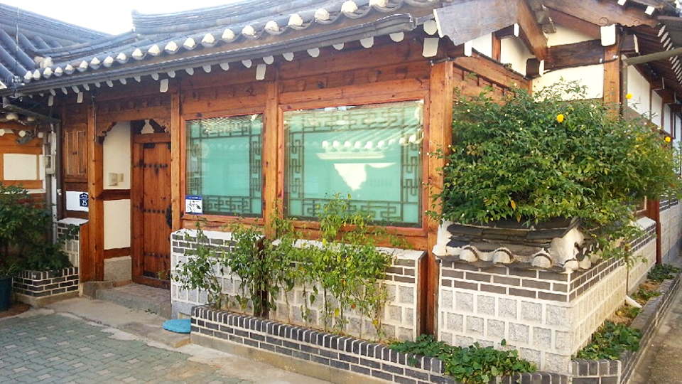 북촌 한옥 사랑채 / 
