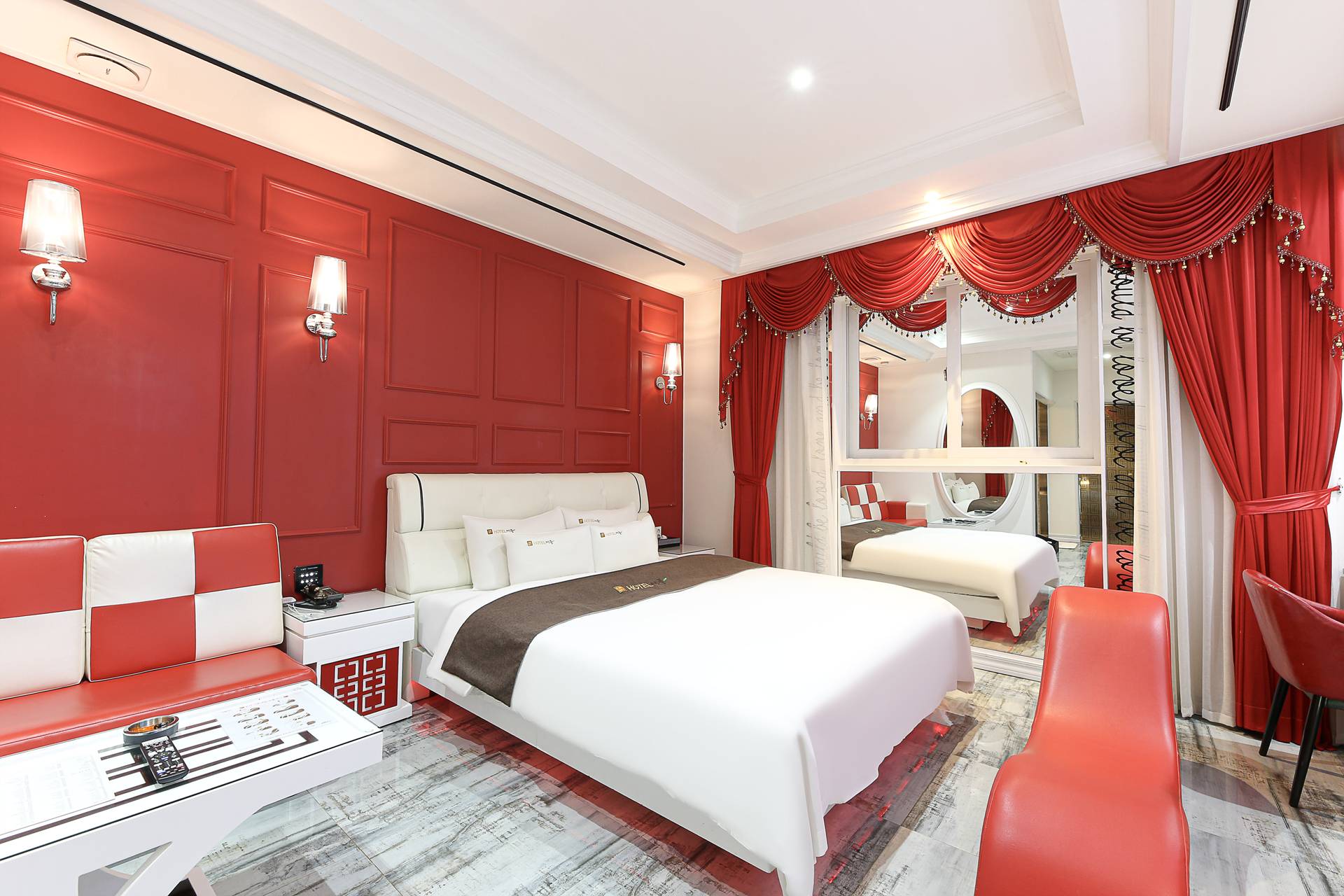 군위 HOTEL 명품 애플 / 