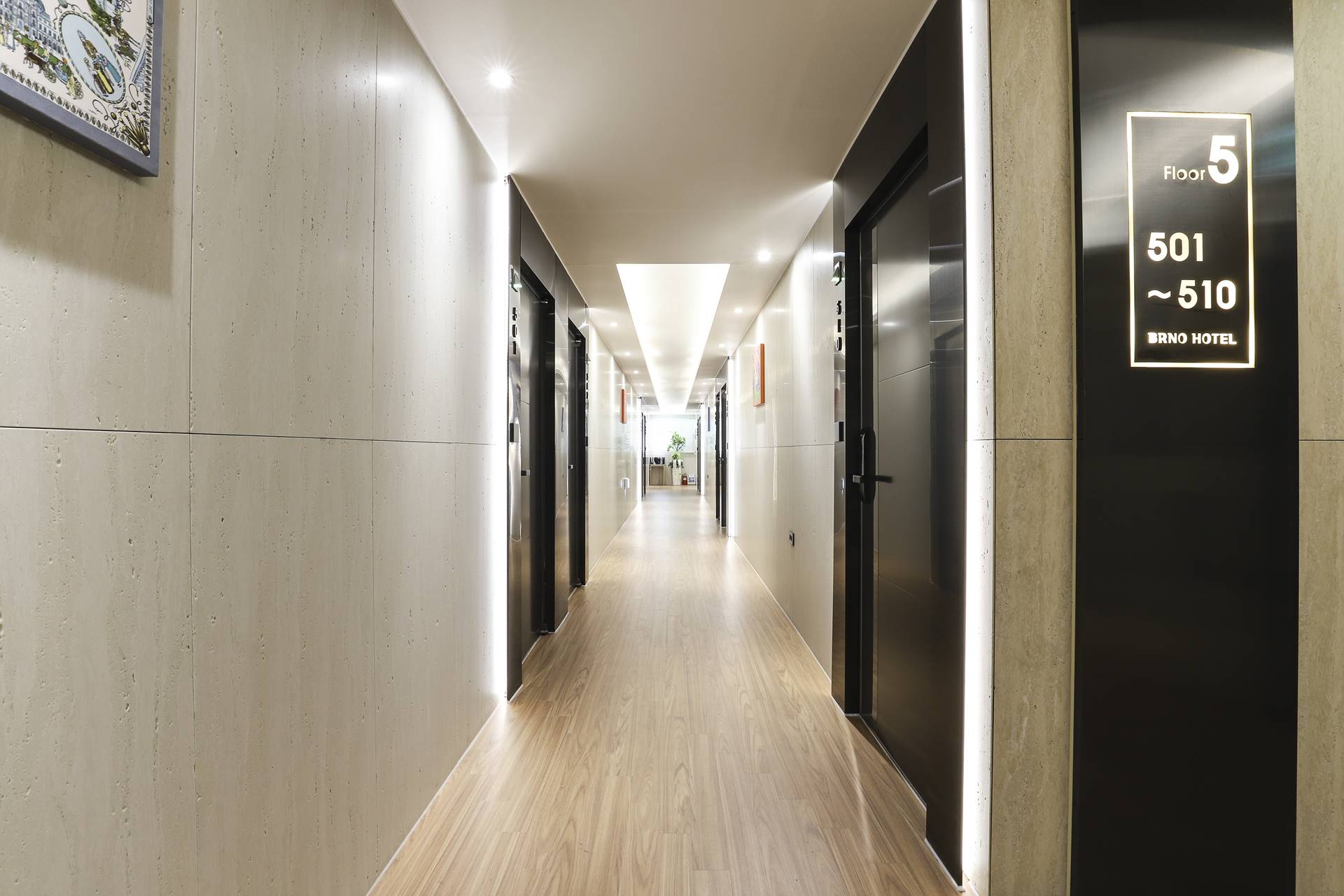 경북대 Hotel BRNO-브르노 / 