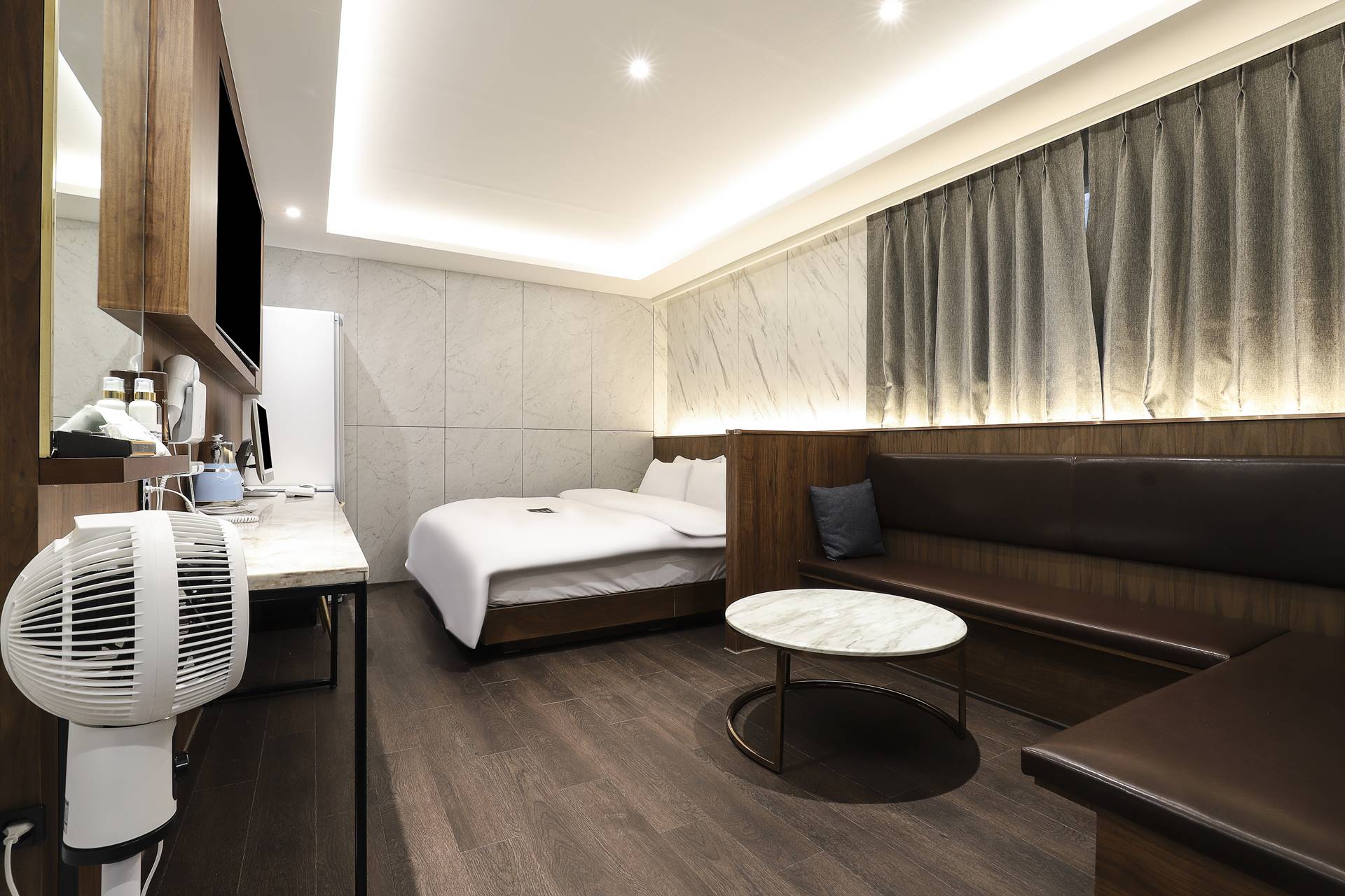 경북대 Hotel BRNO-브르노 / 