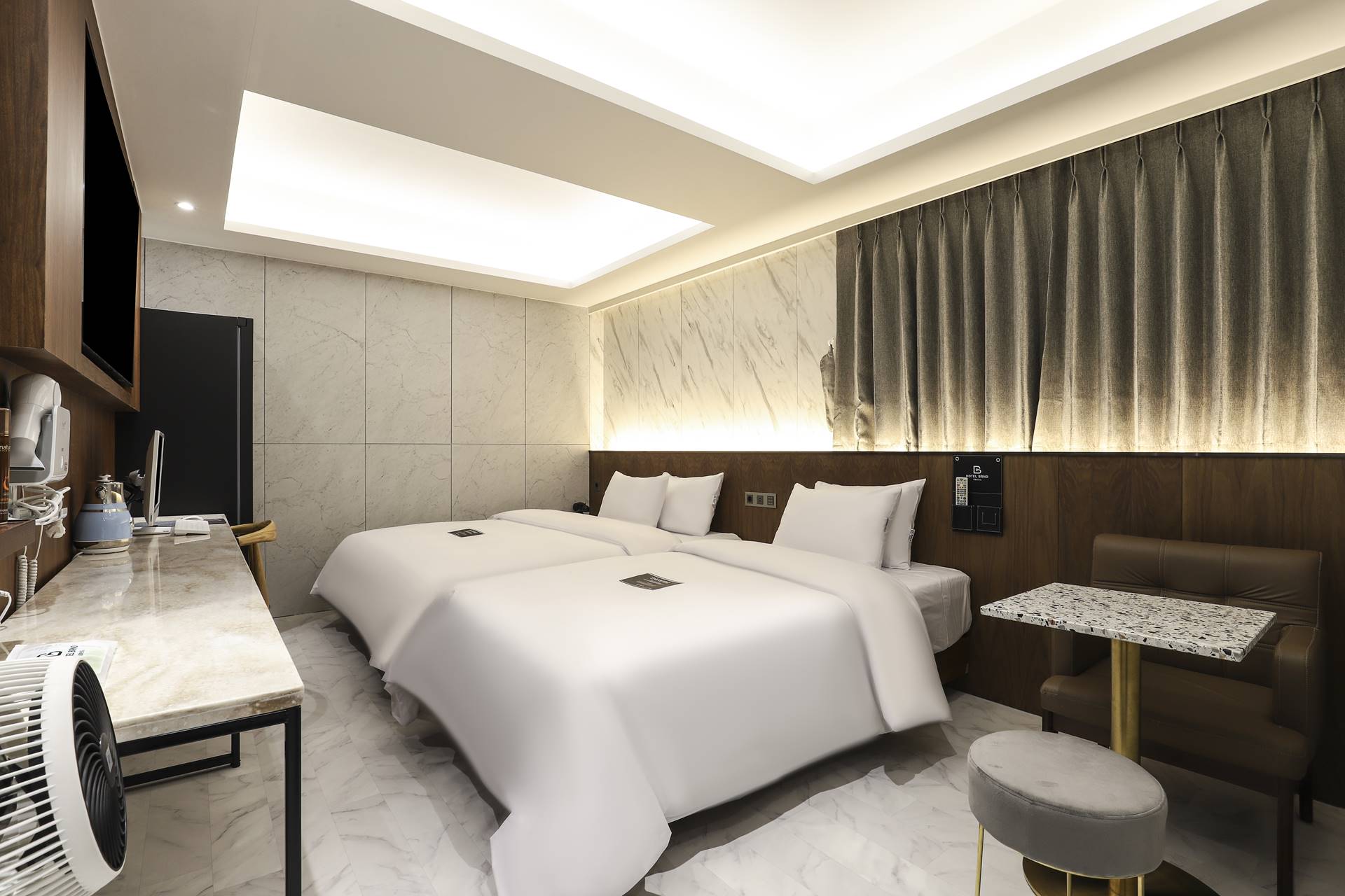 경북대 Hotel BRNO-브르노 / 
