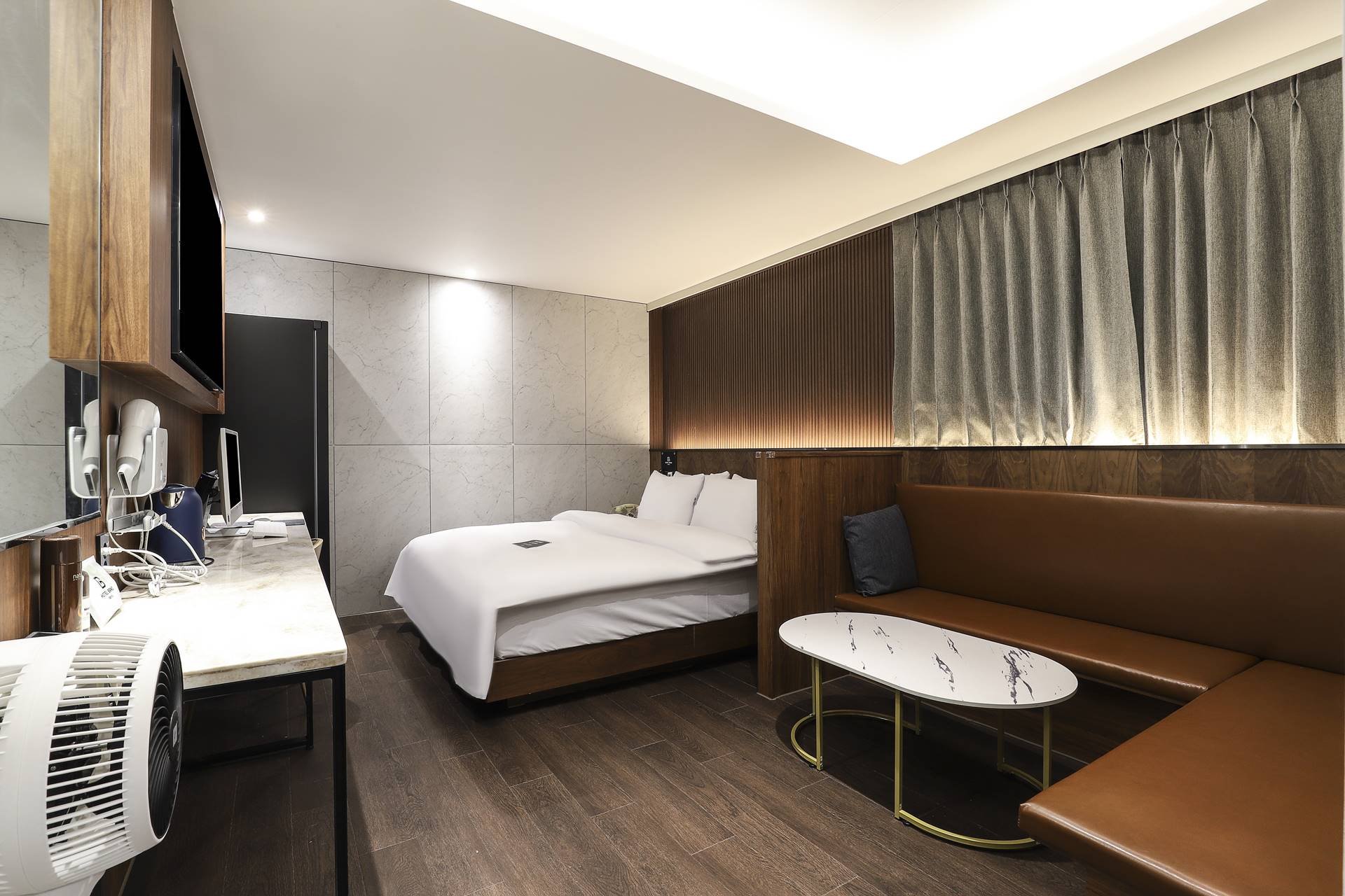 경북대 Hotel BRNO-브르노 / 