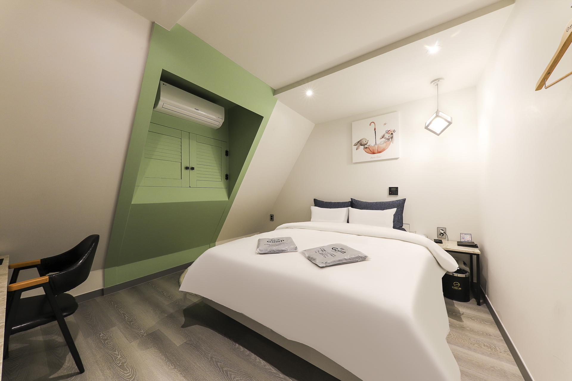신안 HOTEL STAY38 / 