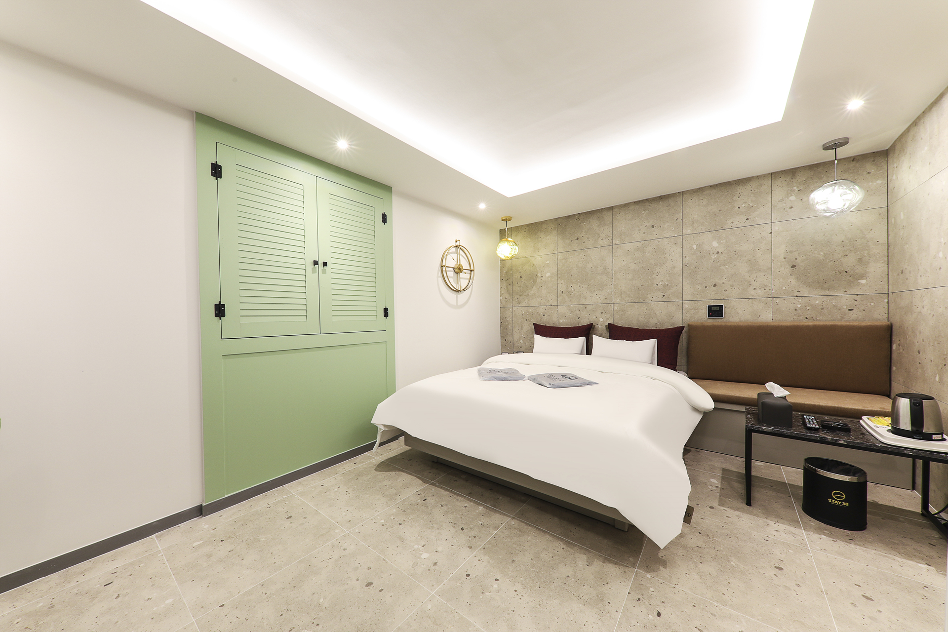 신안 HOTEL STAY38 / 