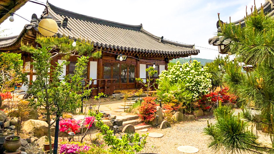 경주 한옥 펜션&게스트하우스 / 