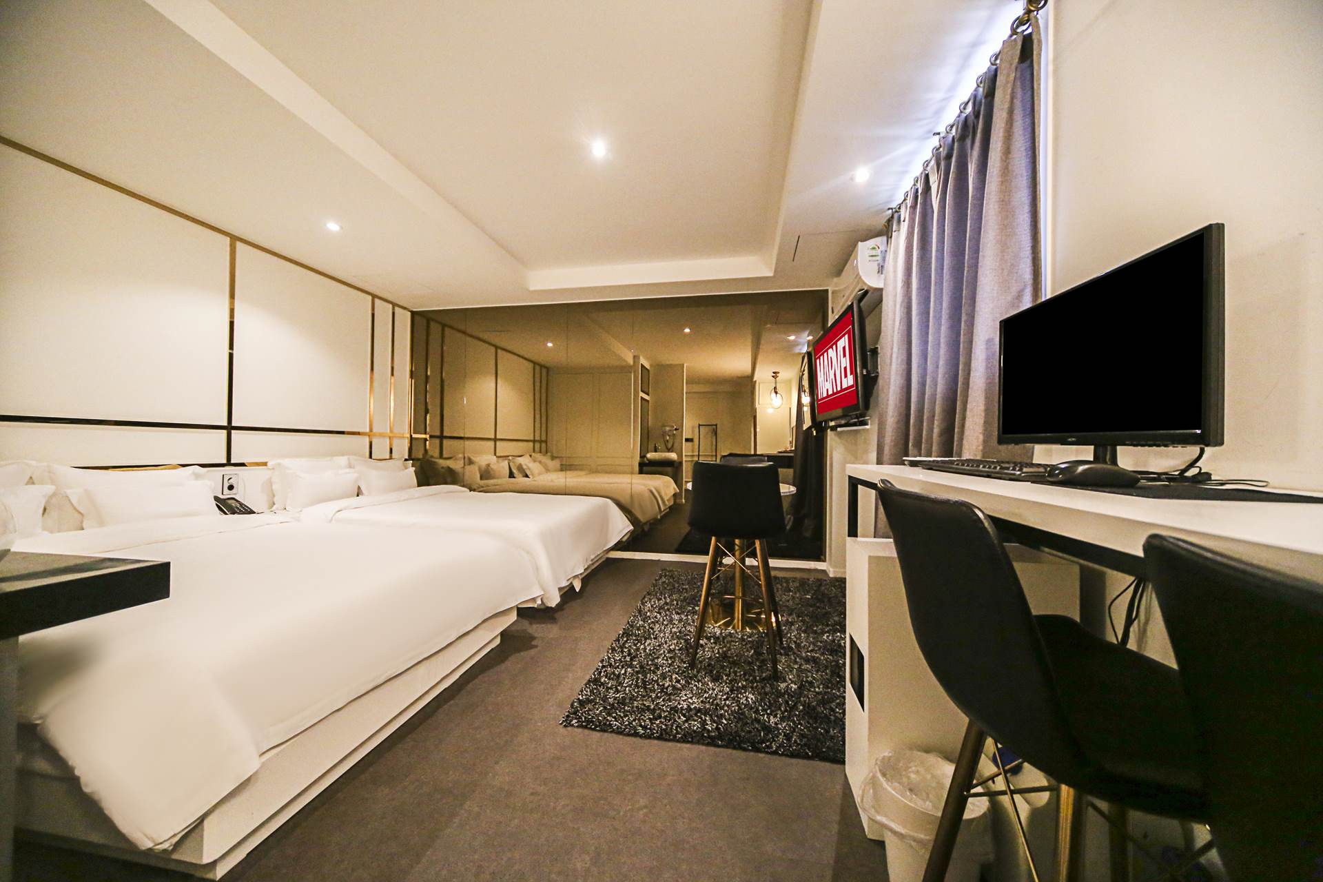 외대 LIFE HOTEL RAHA / 