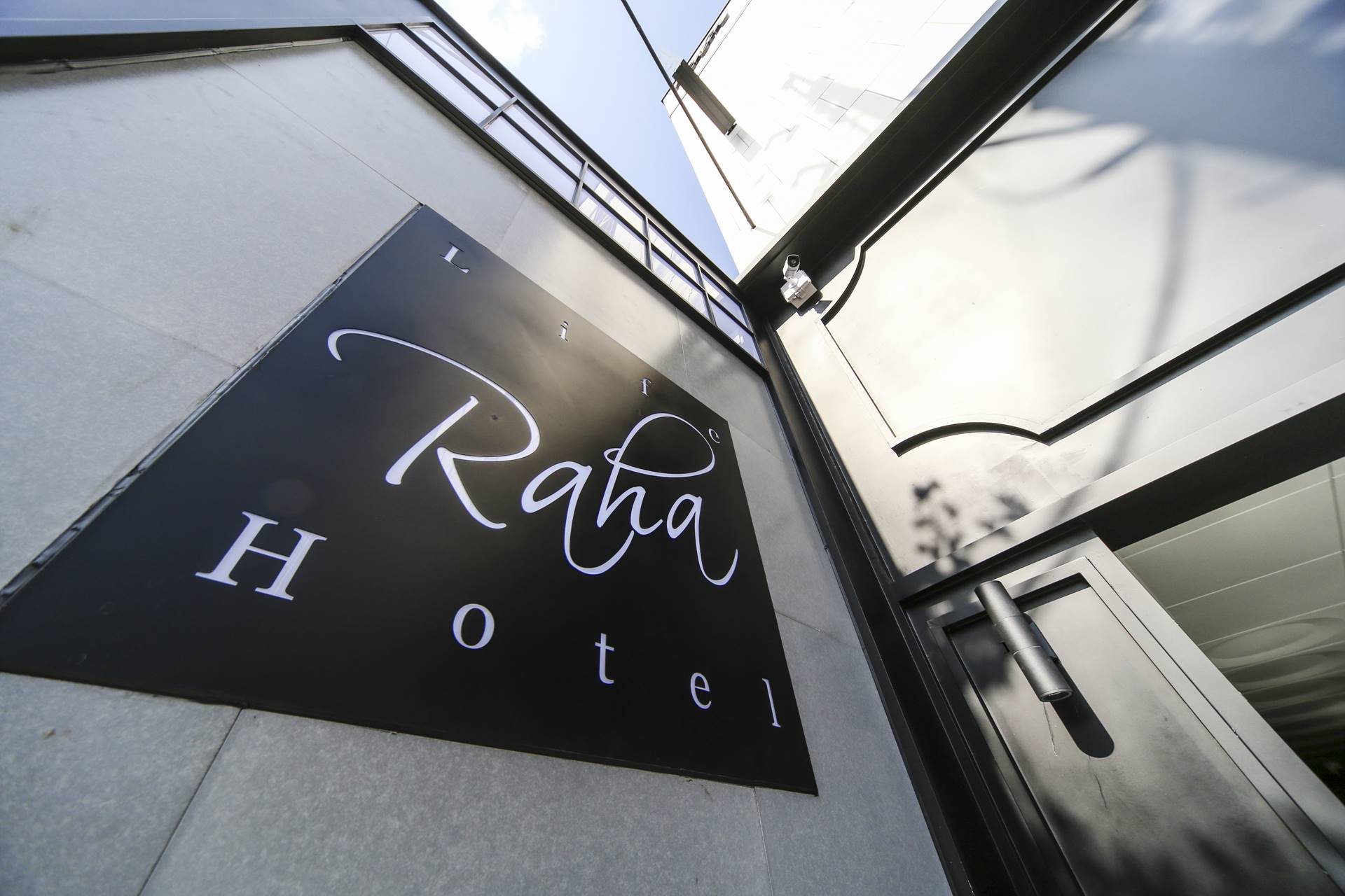 외대 LIFE HOTEL RAHA / 