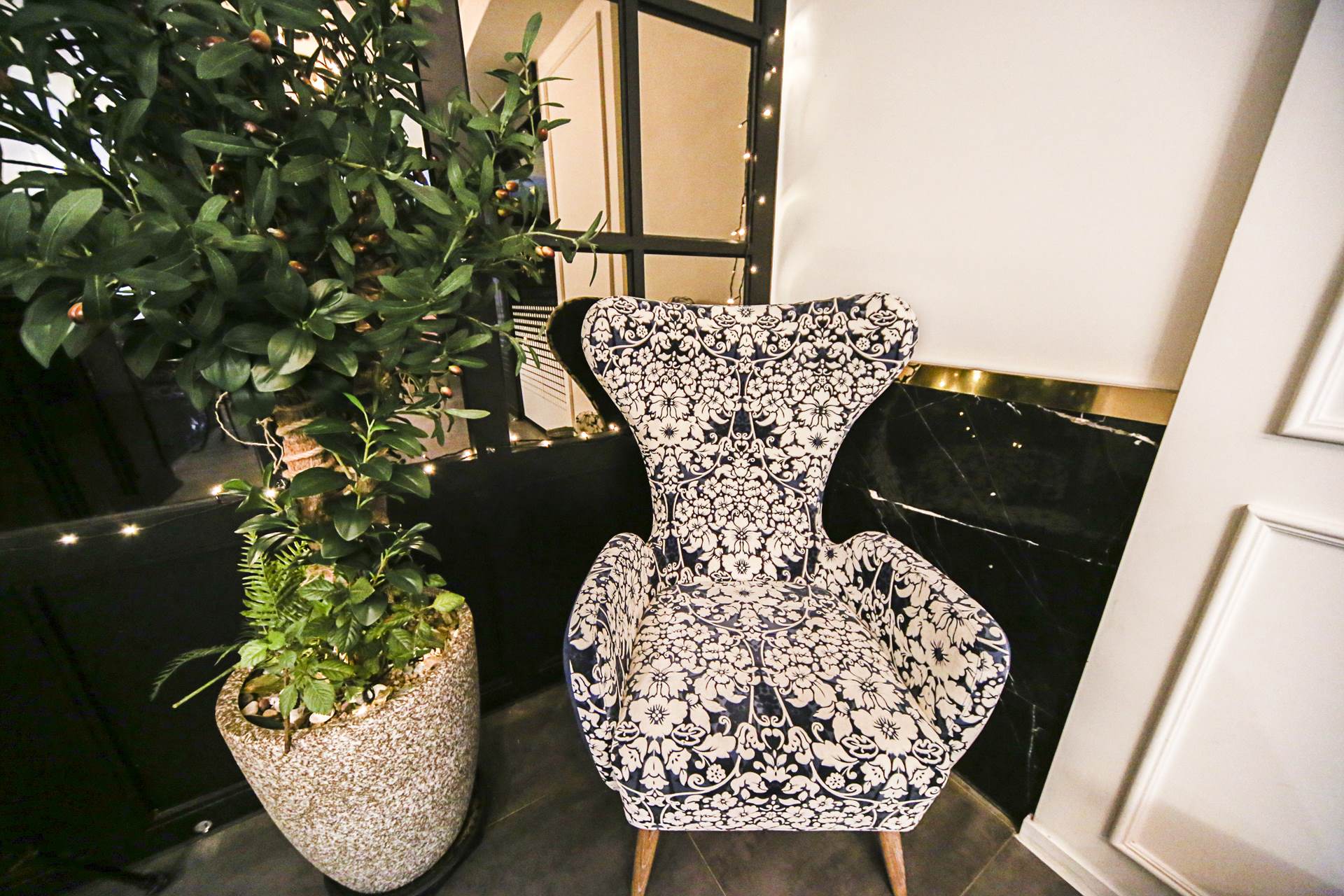 외대 LIFE HOTEL RAHA / 