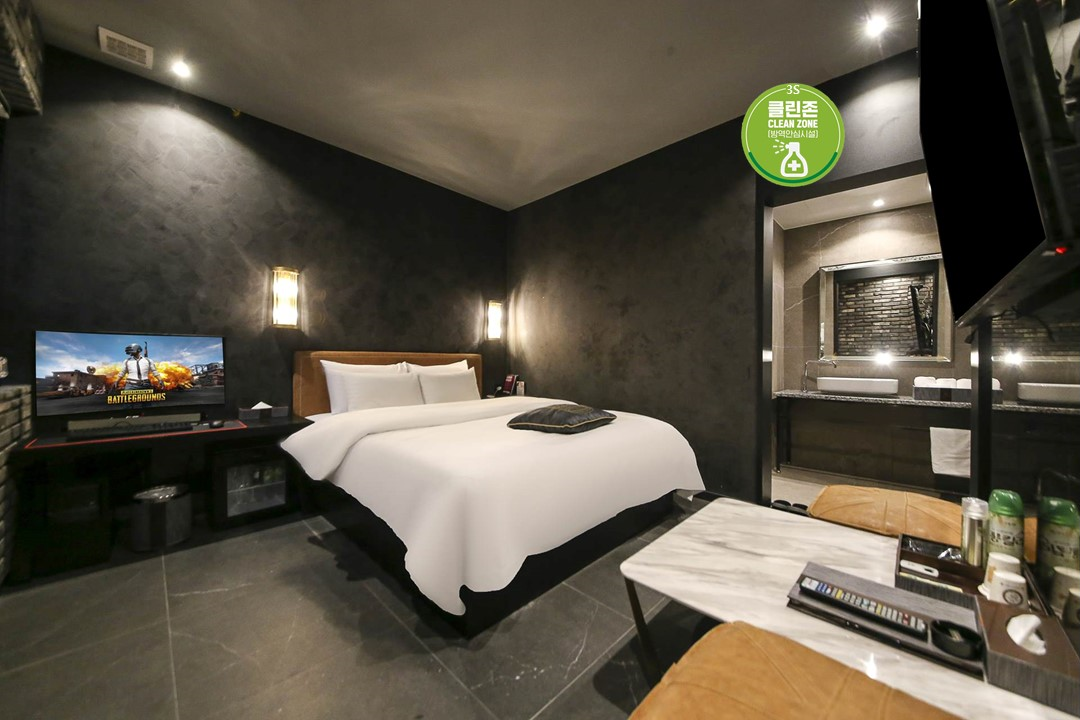 안산 3S BOUTIQUE HOTEL / 