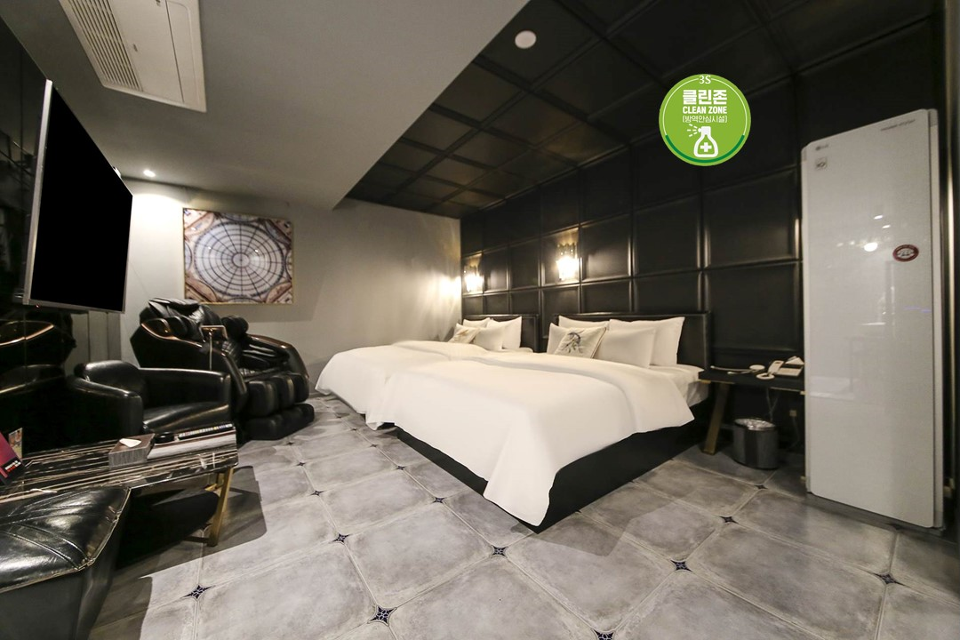 안산 3S BOUTIQUE HOTEL / 