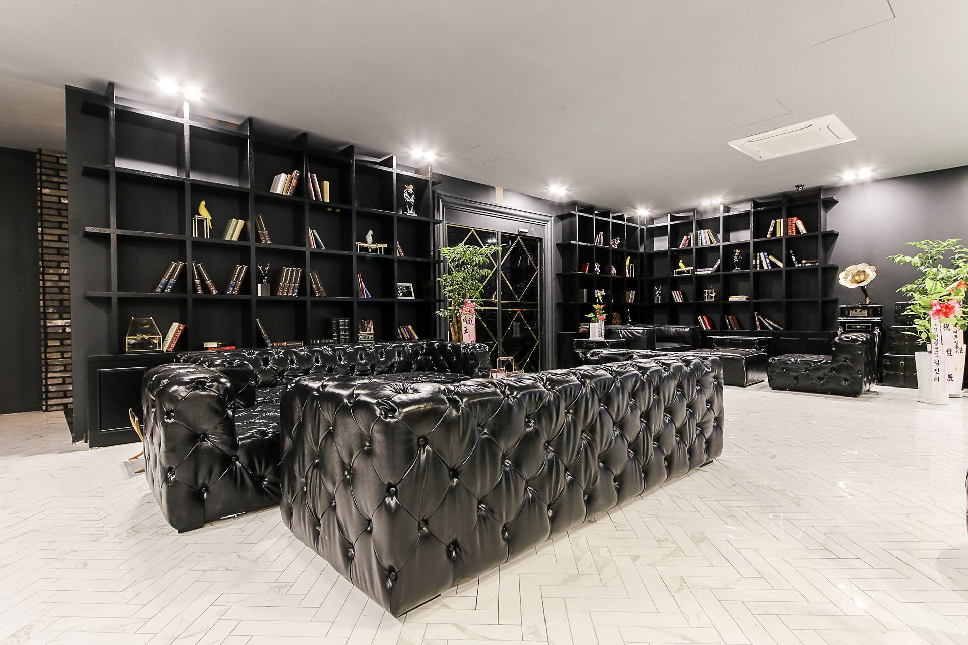 안산 3S BOUTIQUE HOTEL / 