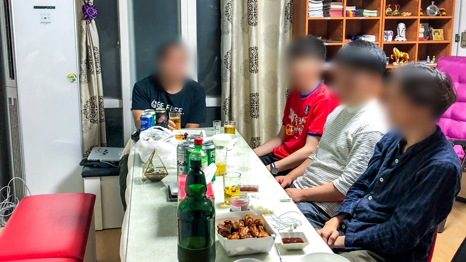 이태원 어뮤즈 게스트하우스 / 