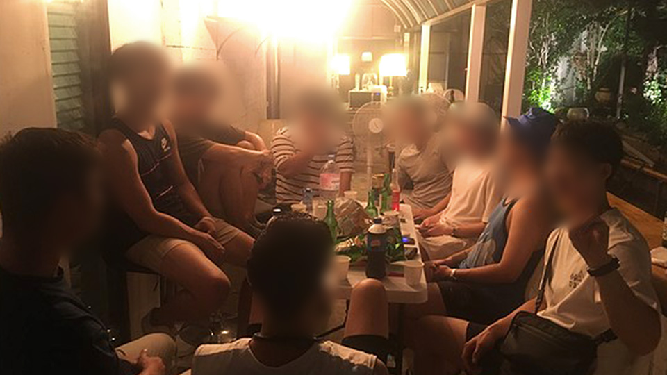 통영 루프탑파티 게스트하우스 / 