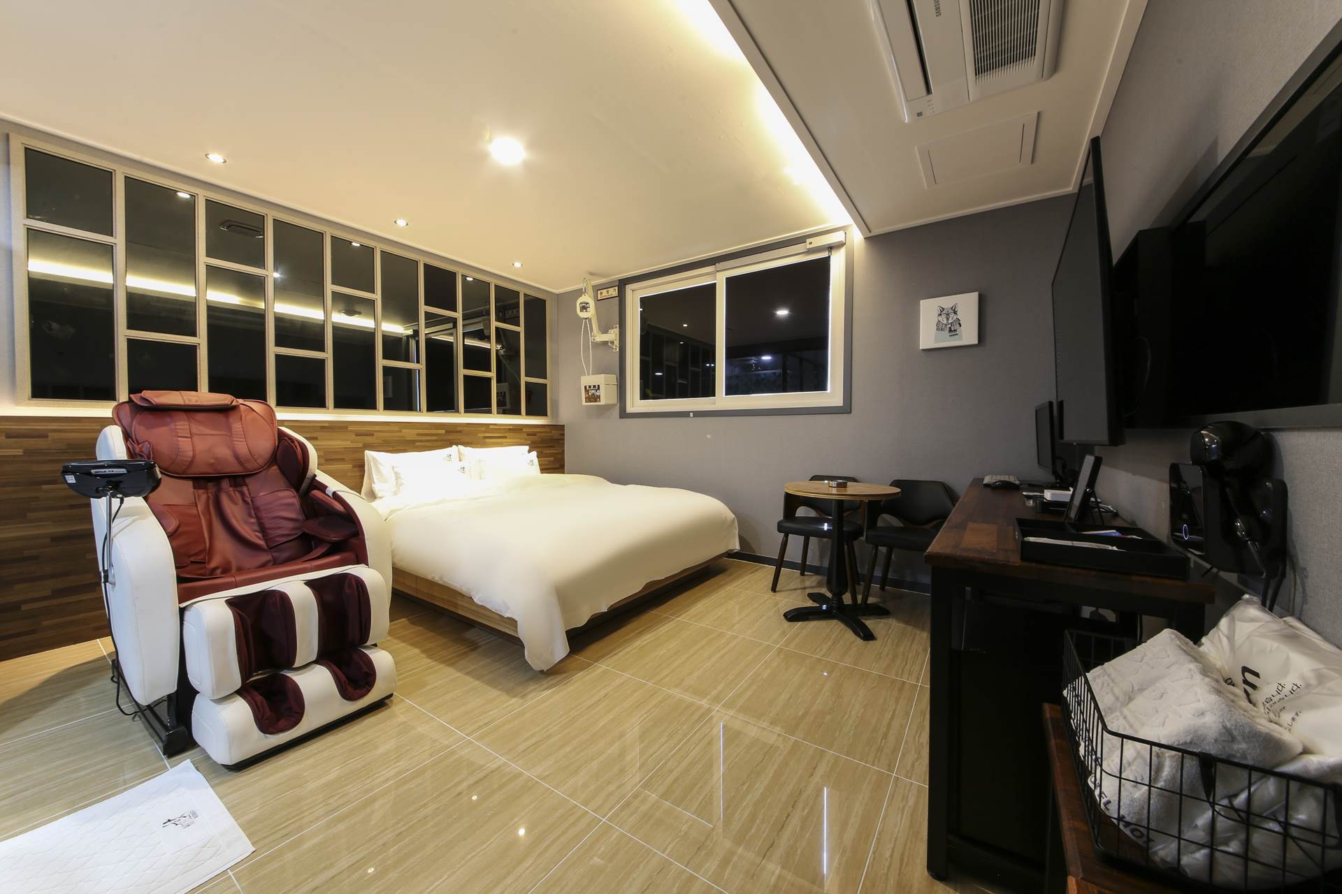 진주 HOTEL 핫