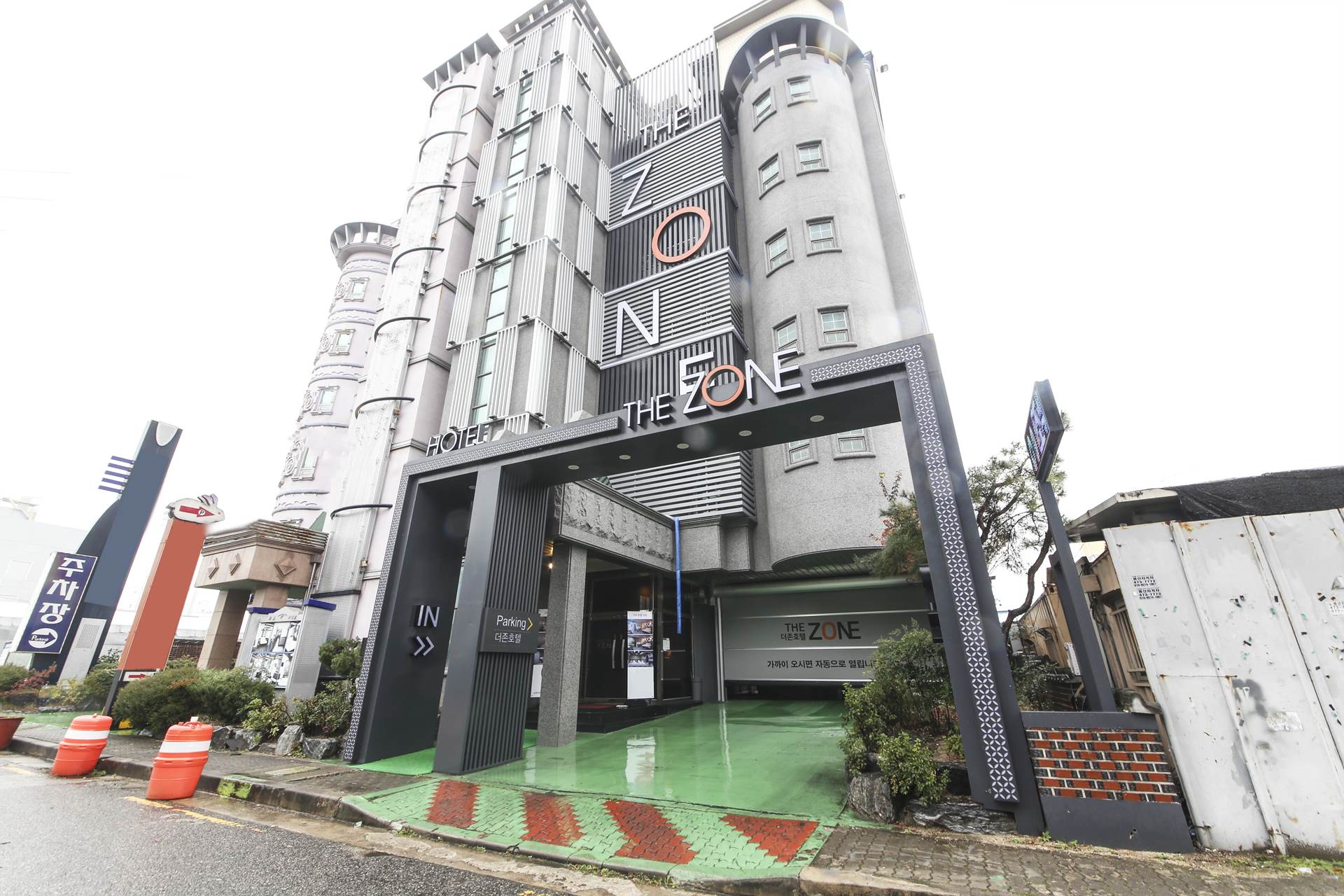 구미 더존 / 