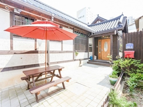 군산 게스트하우스 나비잠 / 
