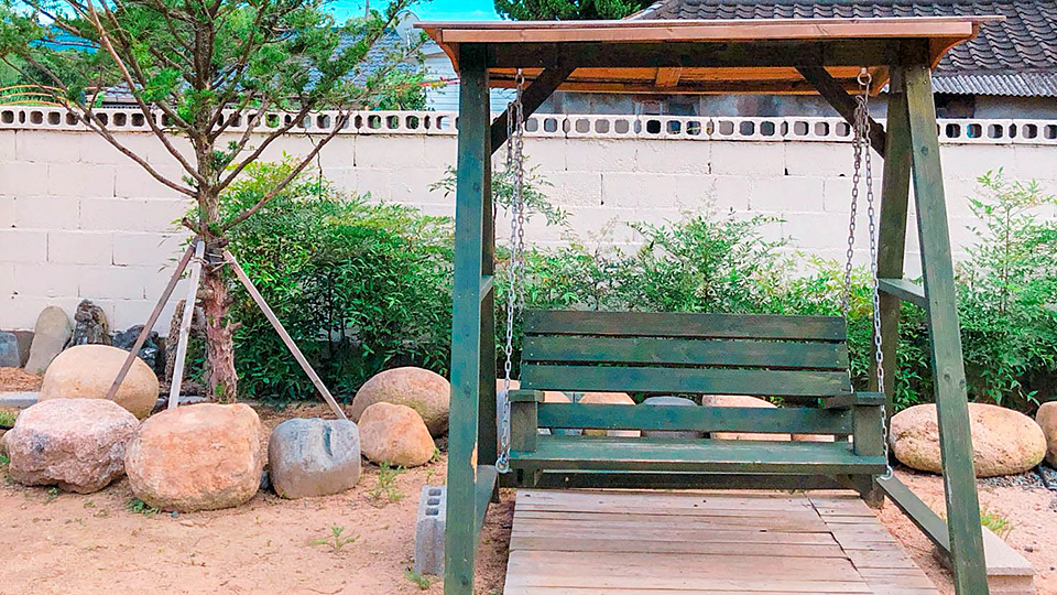 경주 오릉 한옥 / 
