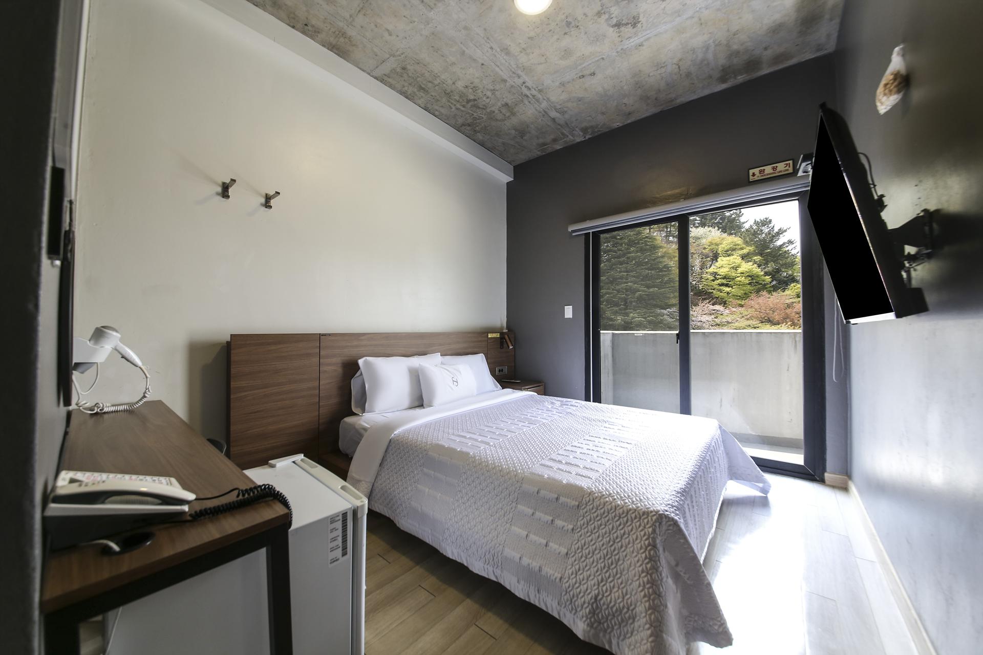 삼척 NS HOSTEL / 