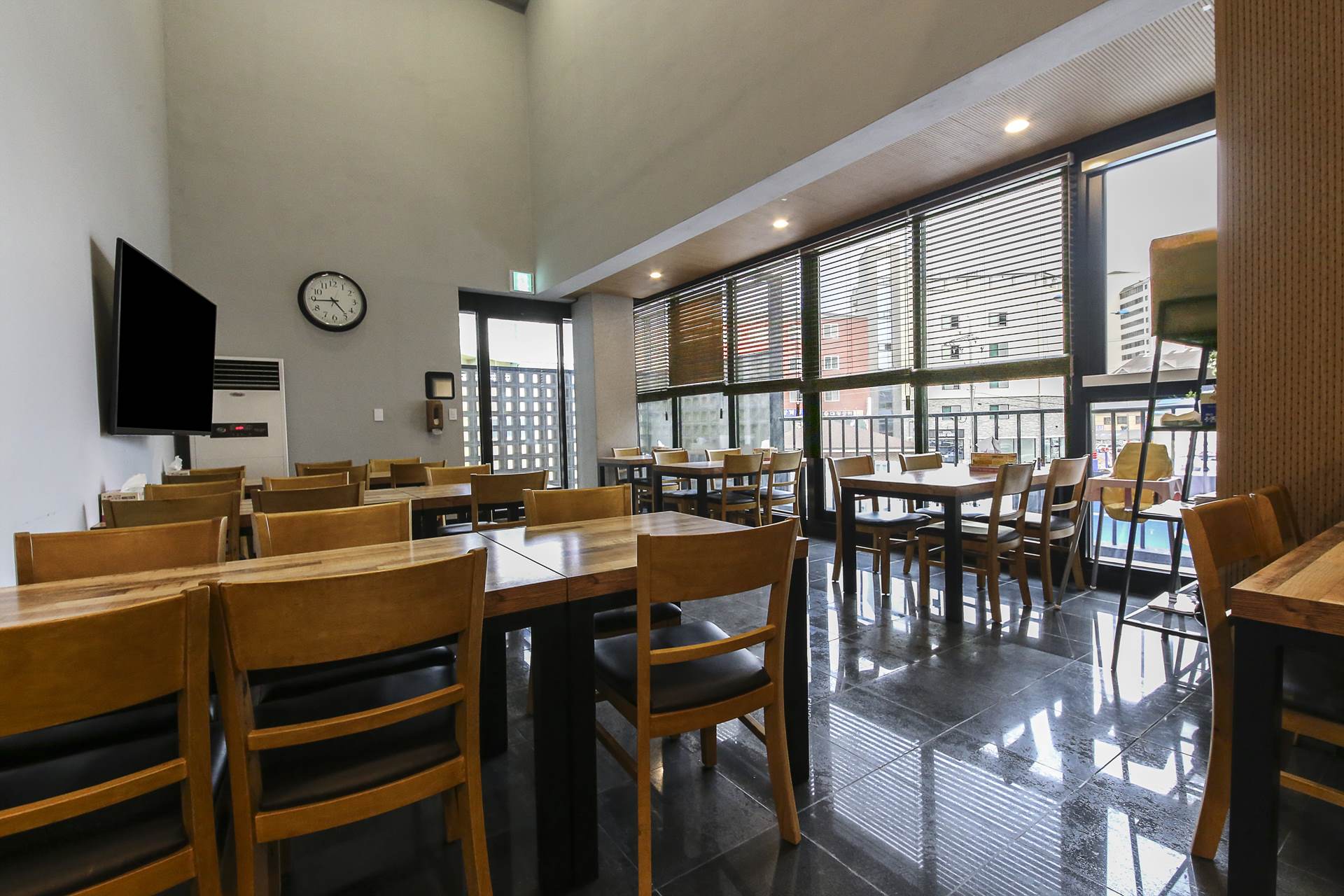 삼척 NS HOSTEL / 