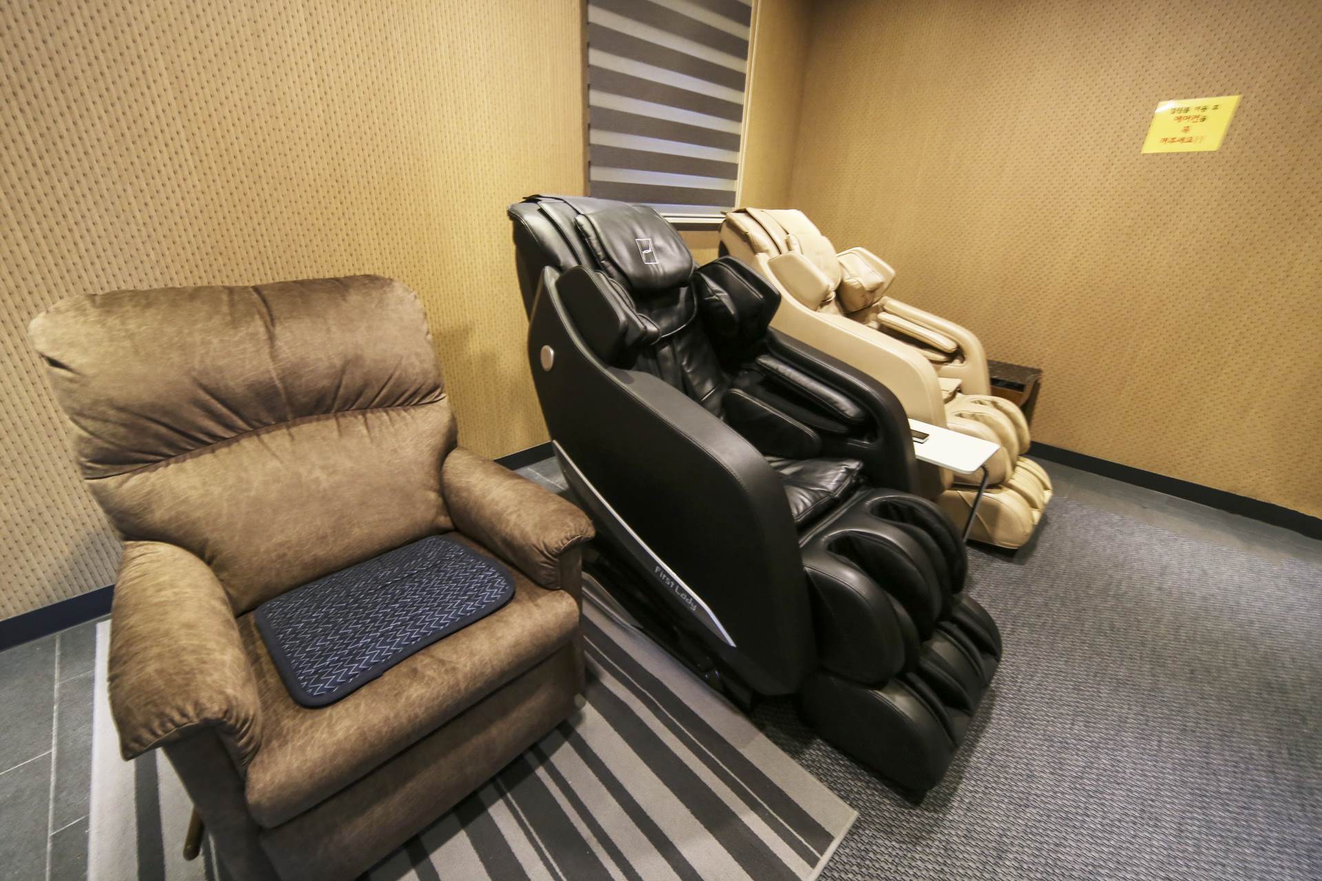 삼척 NS HOSTEL / 