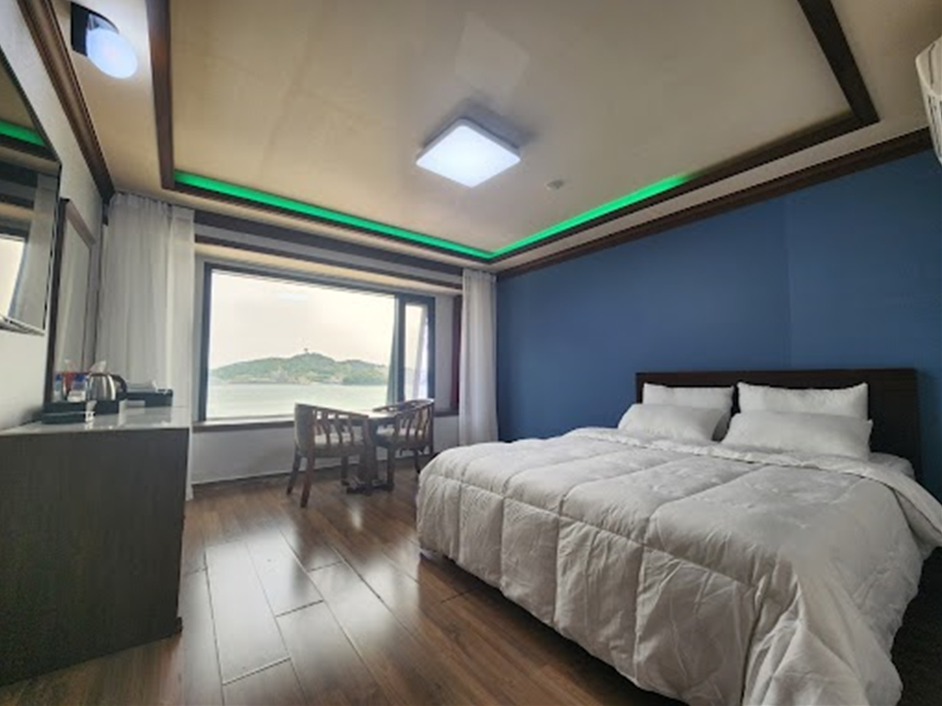 완도 세비야모텔 / 