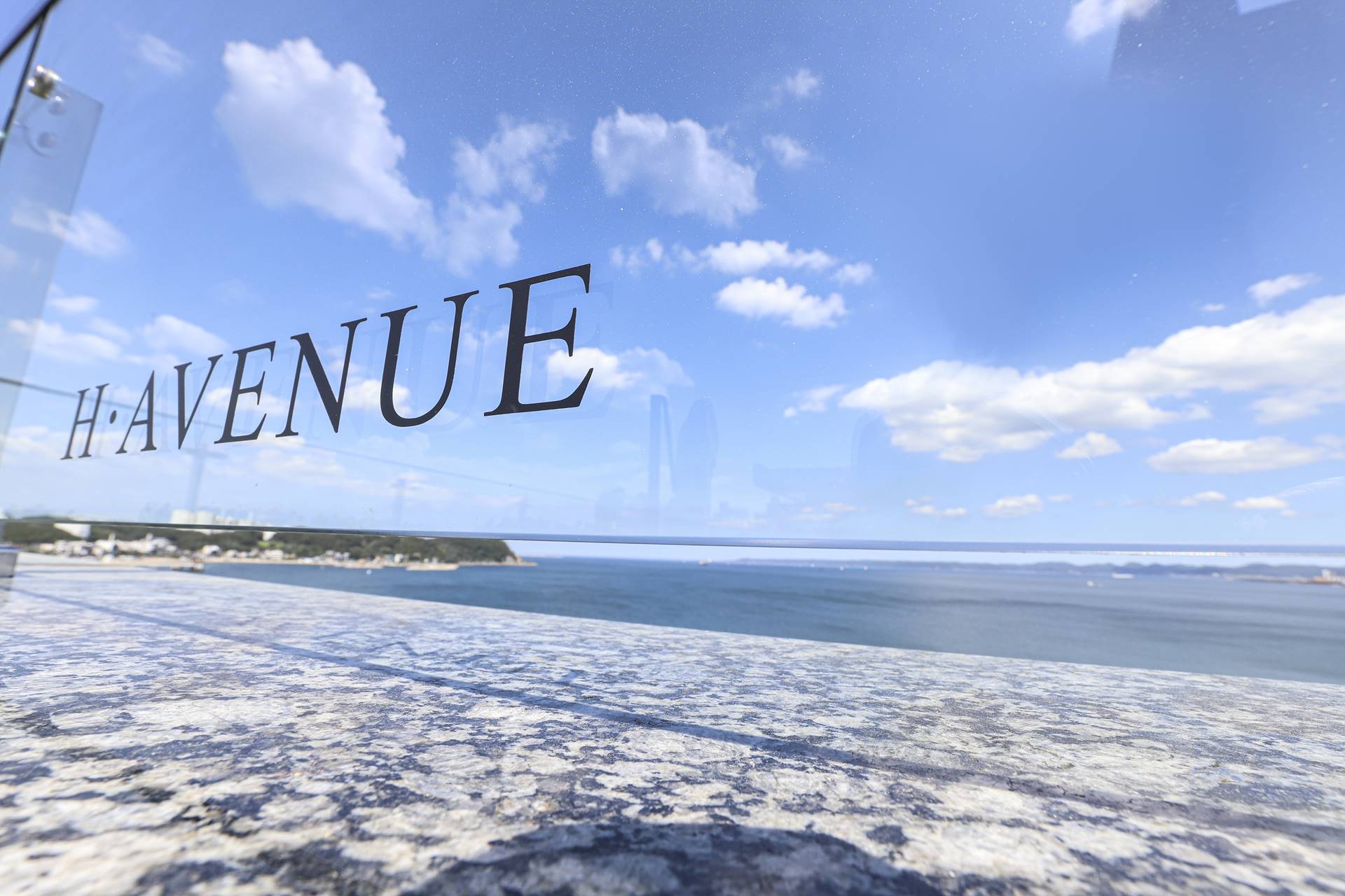 영일대 H-AVENUE HOTEL / 