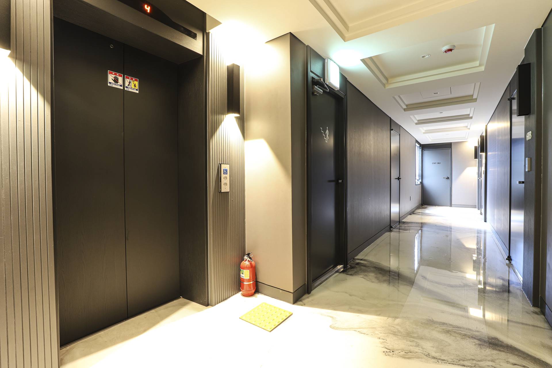 영일대 H-AVENUE HOTEL / 