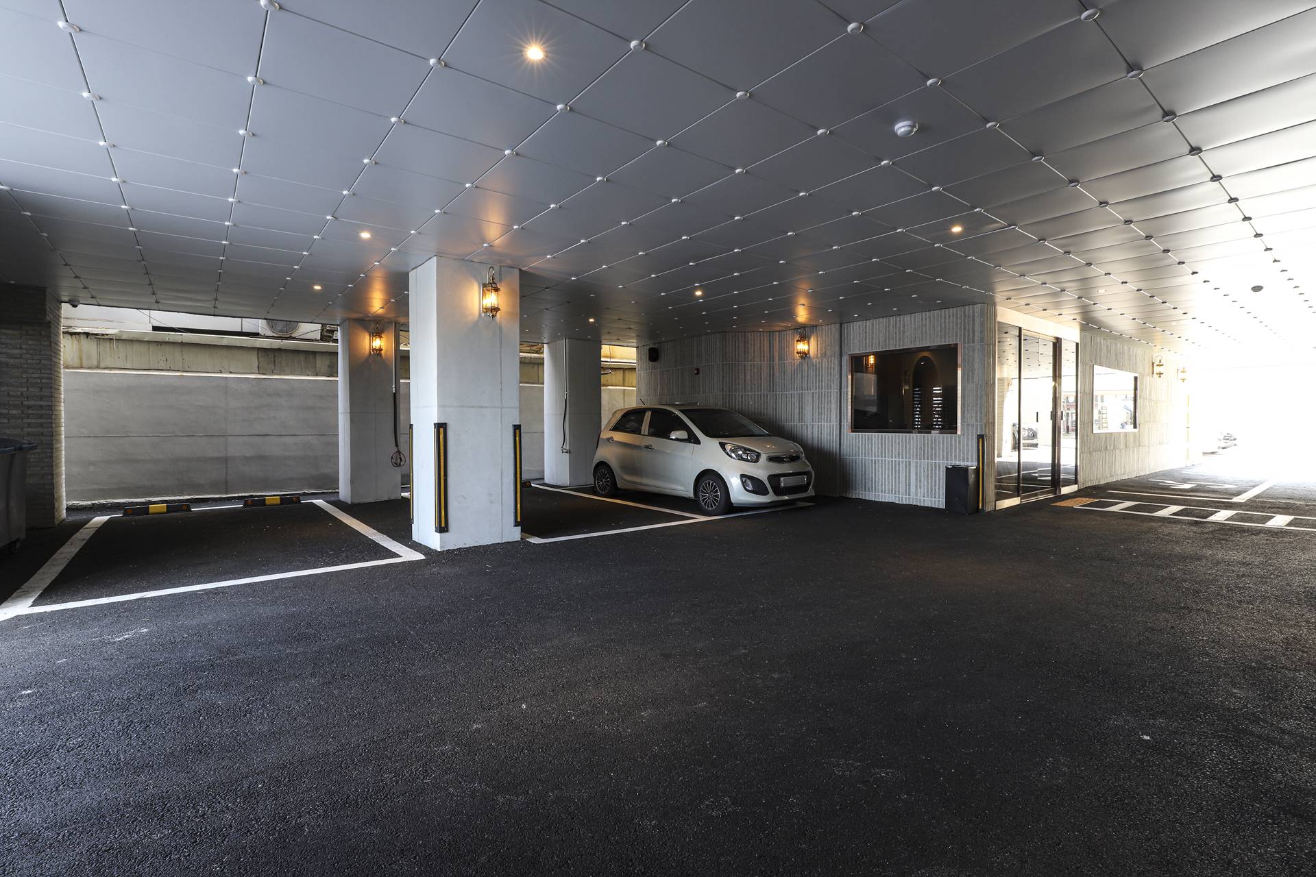 영일대 H-AVENUE HOTEL / 