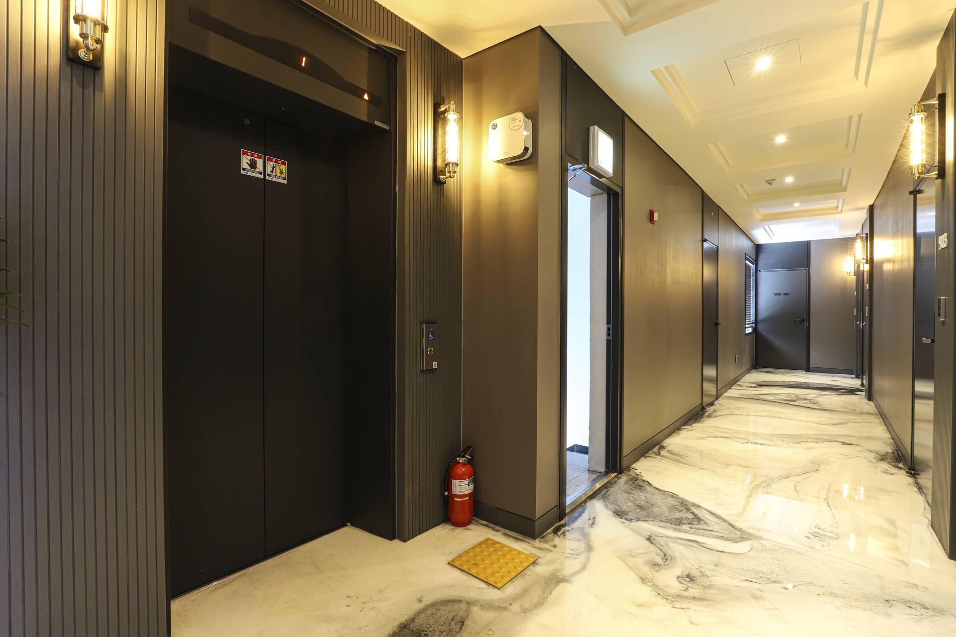영일대 H-AVENUE HOTEL / 