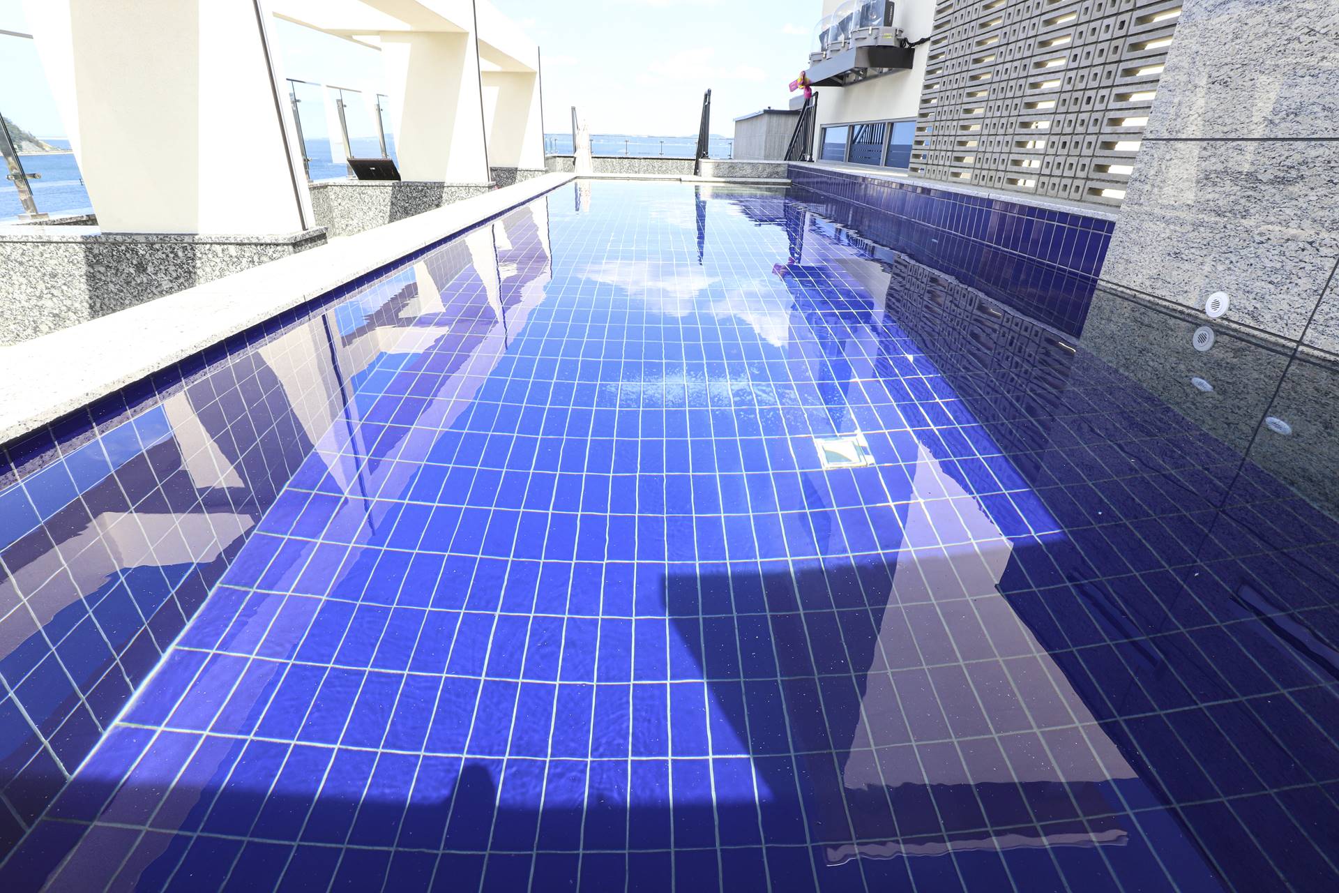 영일대 H-AVENUE HOTEL / 